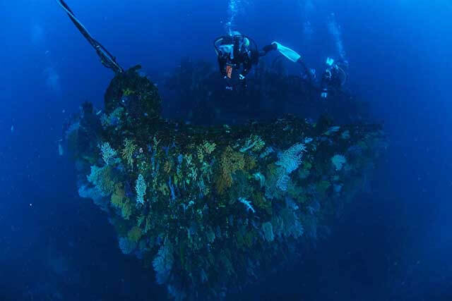 冒険心をくすぐる深場の海