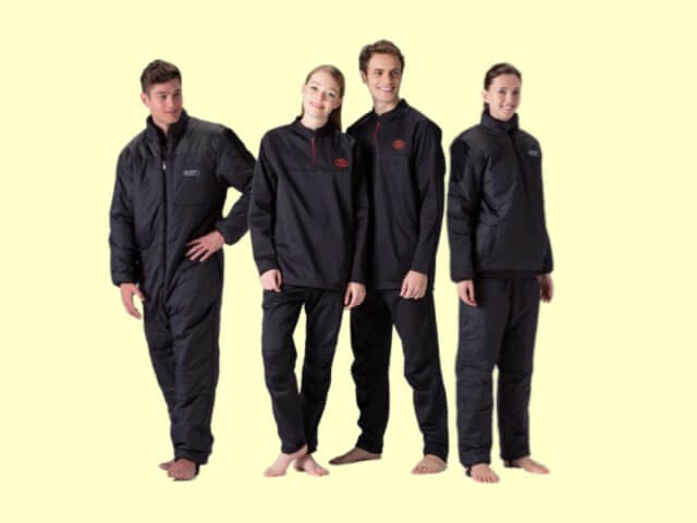 インナースーツ